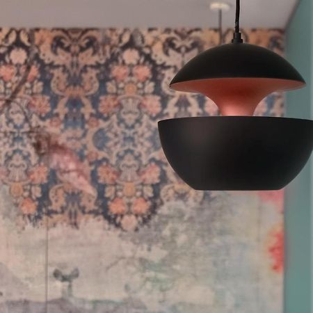 Lady Rose Hotel Наполи Екстериор снимка